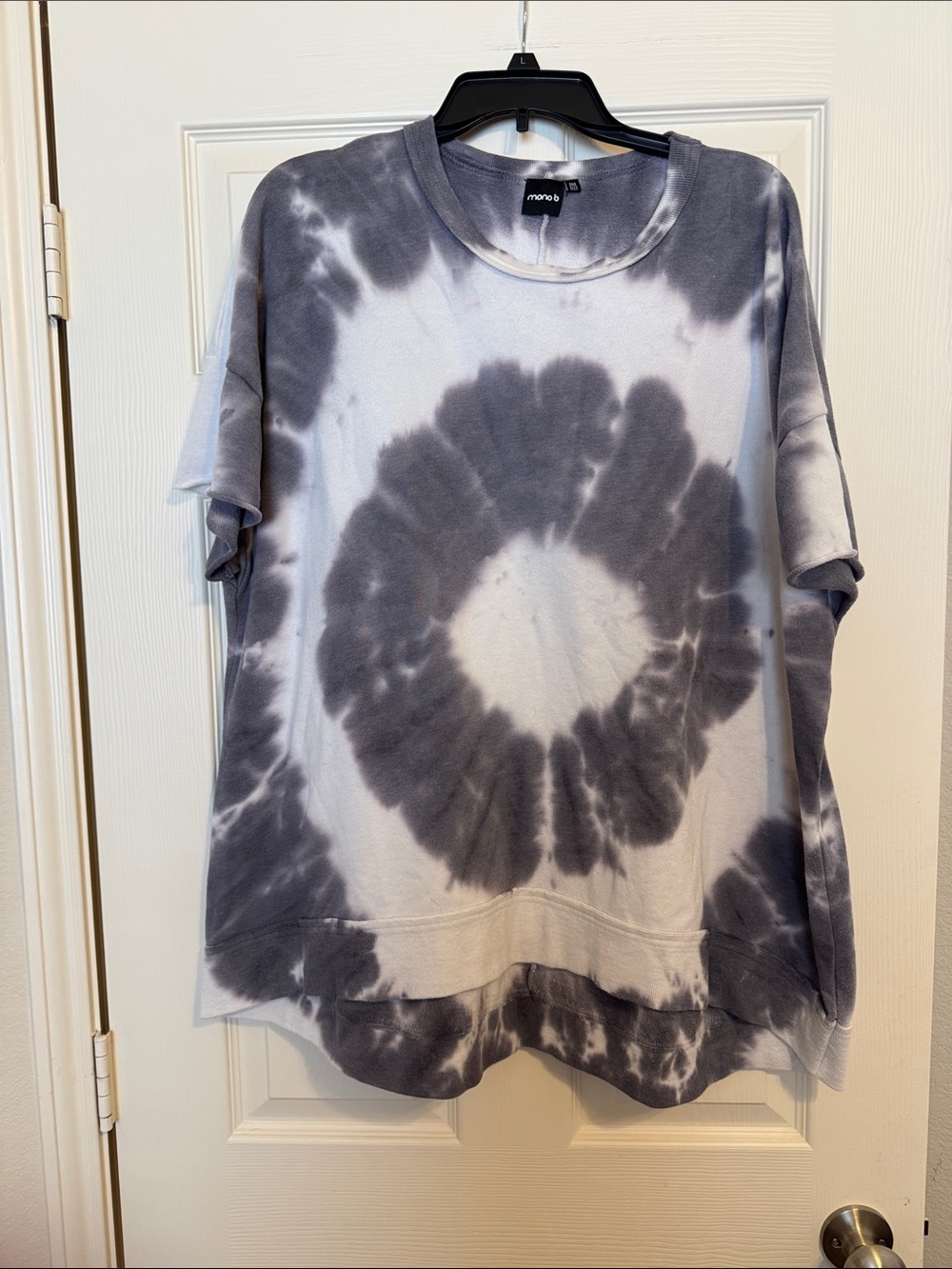 Mono B Gray and White Tie-Dye Short Sleeve Sweatshirt